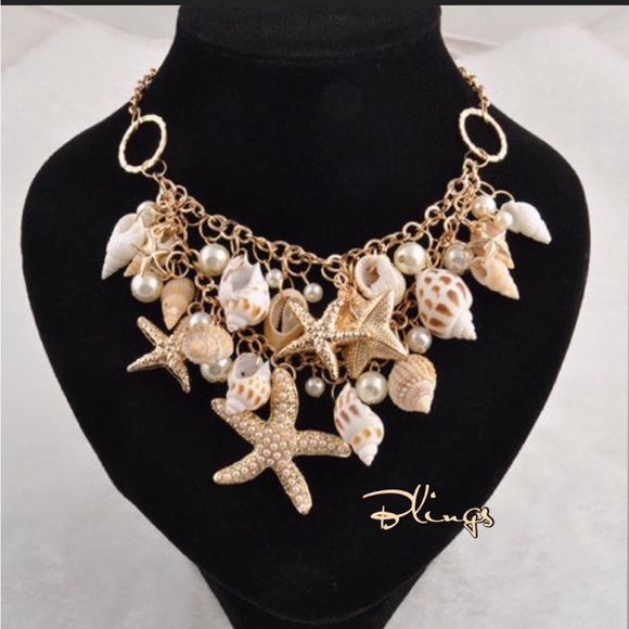 N318 Statement Piece : Shells, Starfish and Glass Pearls - Picture 1 of 5